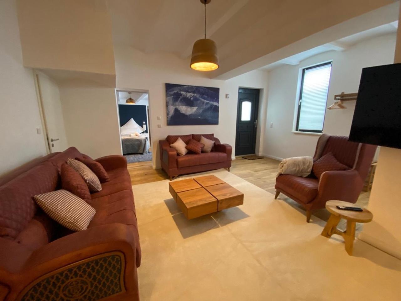 Stilvolle Stadtwohnungen I Komfort & Charme Apartment